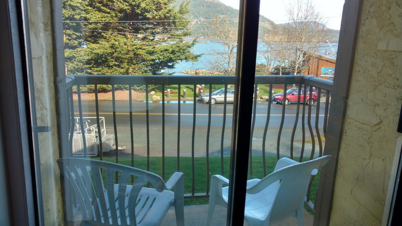 Wessex Inn By The Sea Cowichan Bay Exterior foto